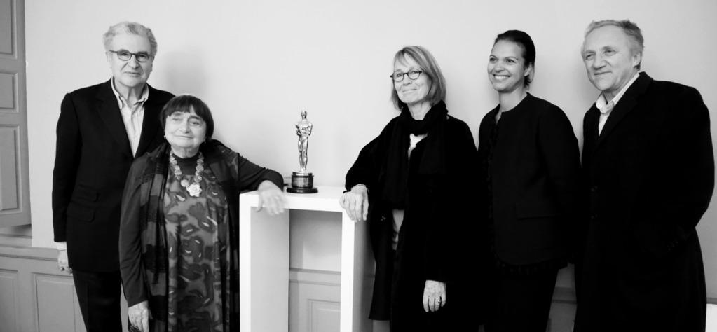 Agn&egrave;s Varda c&eacute;l&eacute;br&eacute;e par la grande famille du cin&eacute;ma, de l&rsquo;art et de la culture