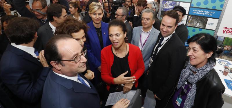 Fran&ccedil;ois Hollande pr&eacute;sent au march&eacute; du Festival d'Annecy - &copy; Bestimage